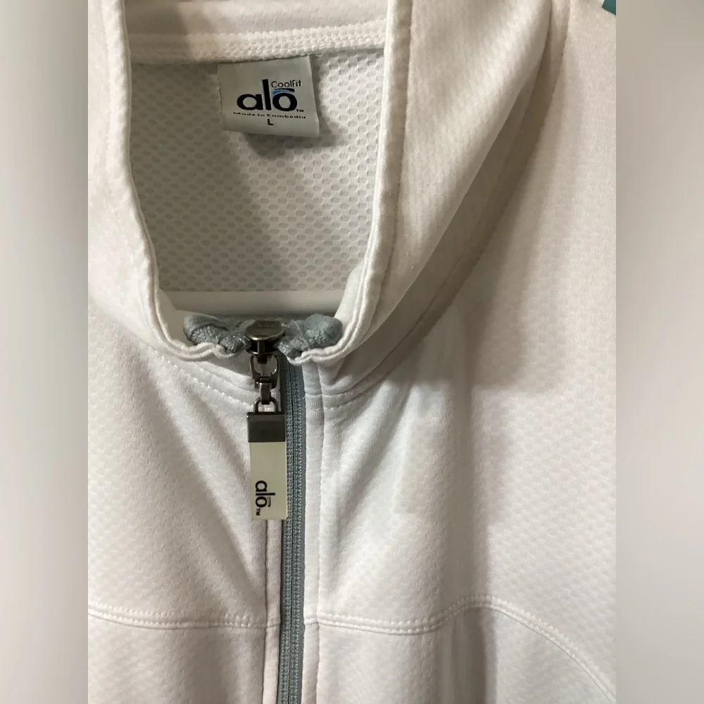 Alo women’s athletic White Full-Zip Jacket size large - Picture 11 of 16